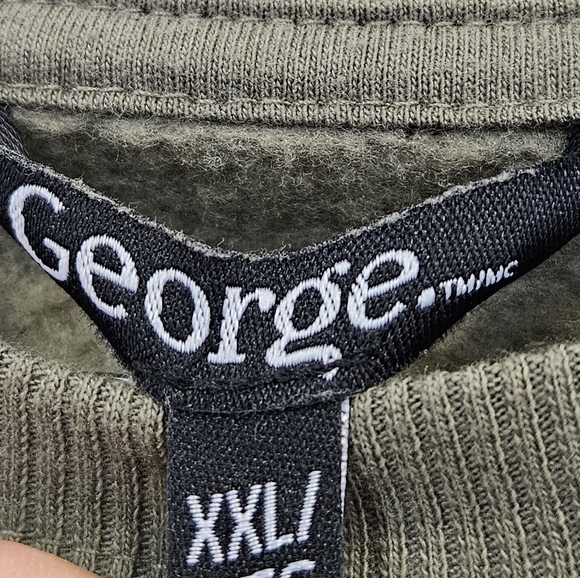 George Boyfriend Fit Camo Crew - Size US XXL - NWOT - Picture 4 of 6